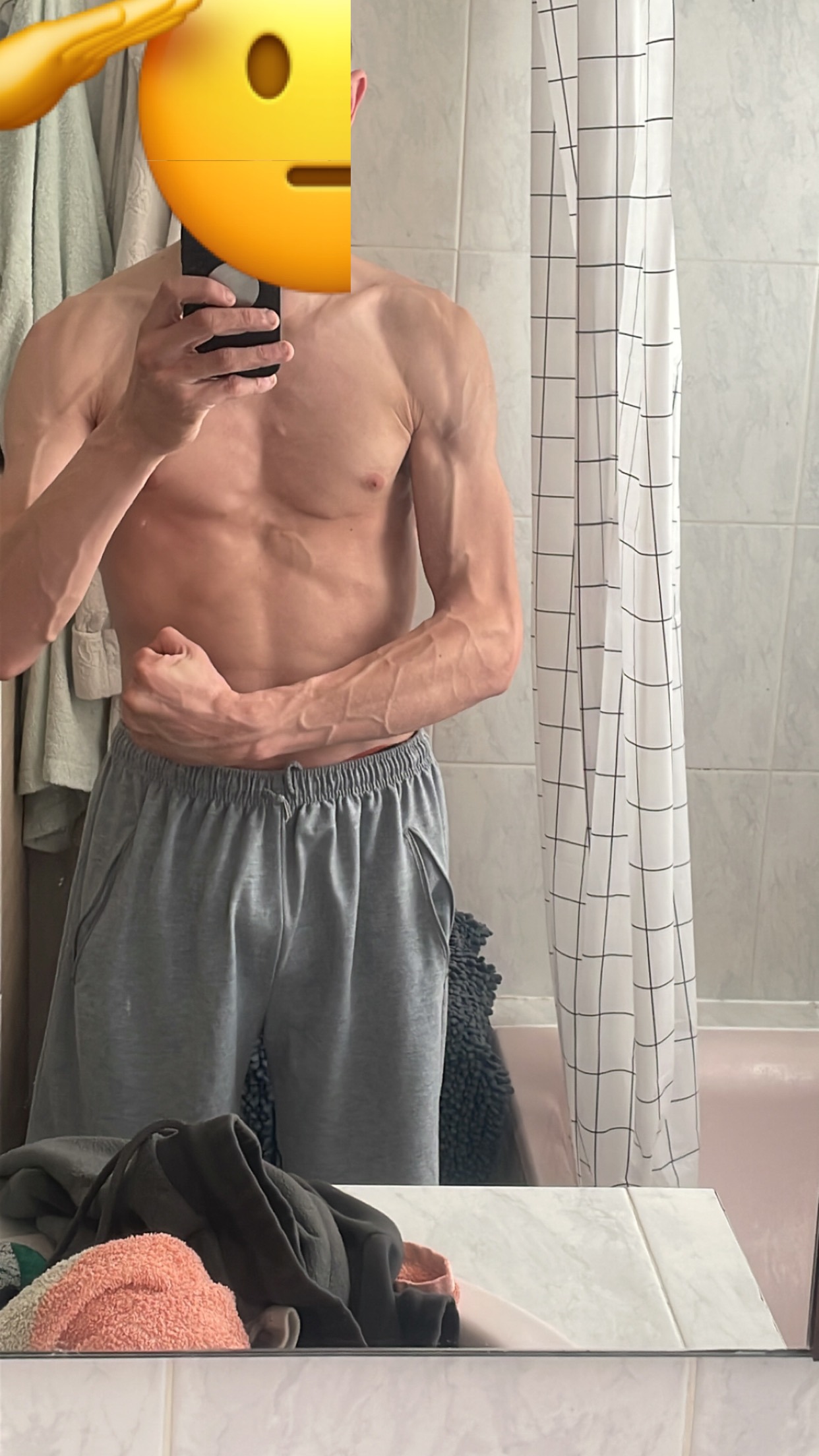 Profil de Camill, 28 ans, Gay rencontre à Lohn SH