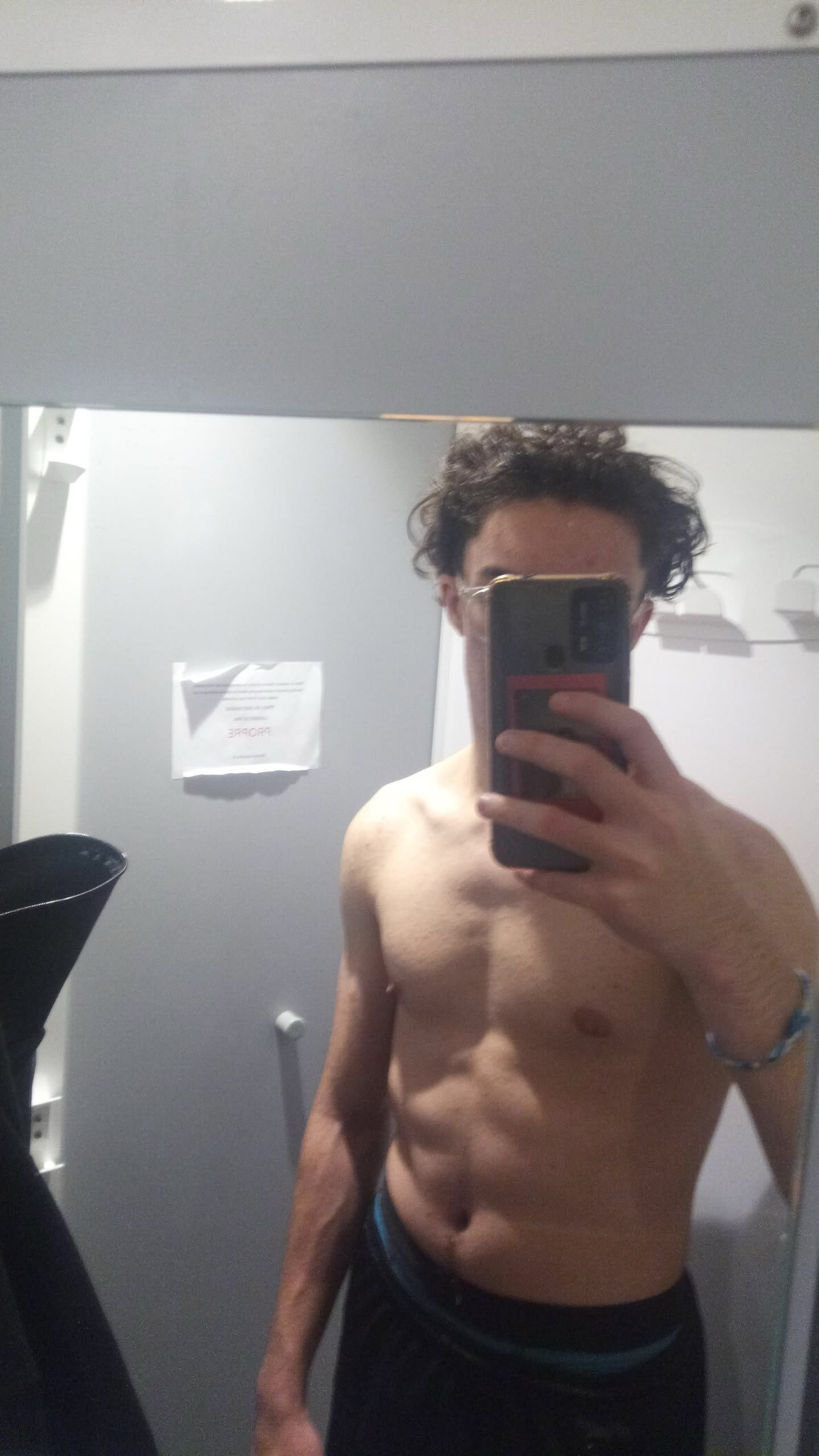 Profil de Misael, 18 ans, Gay rencontre à Morcles