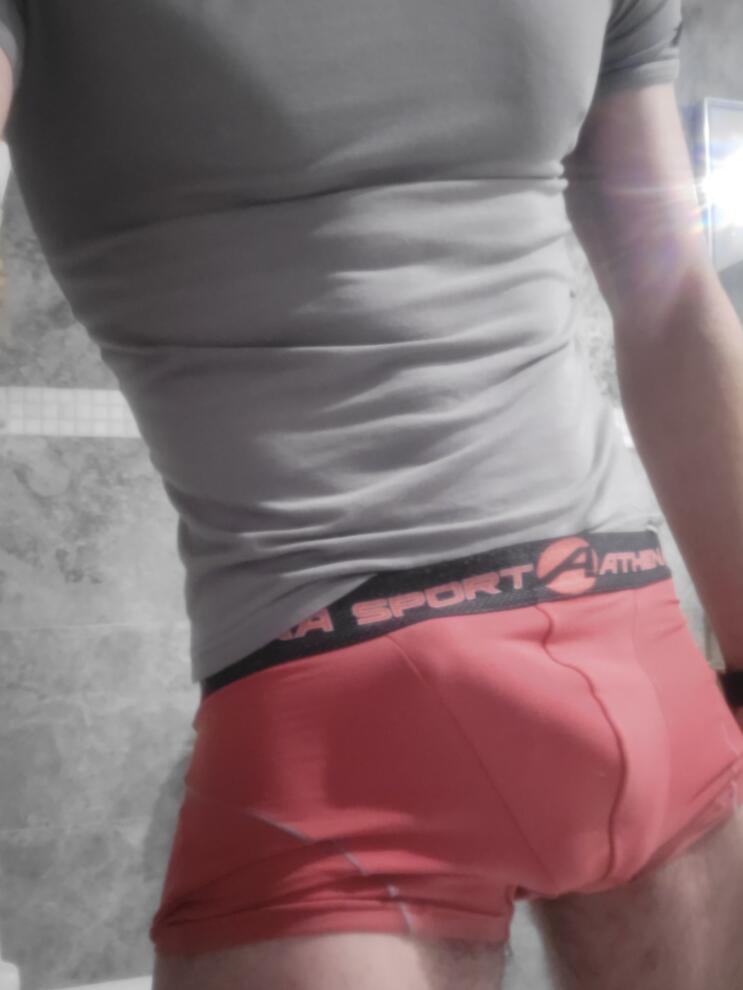 Profil de Samy, 40 ans, Gay rencontre à Chamblon
