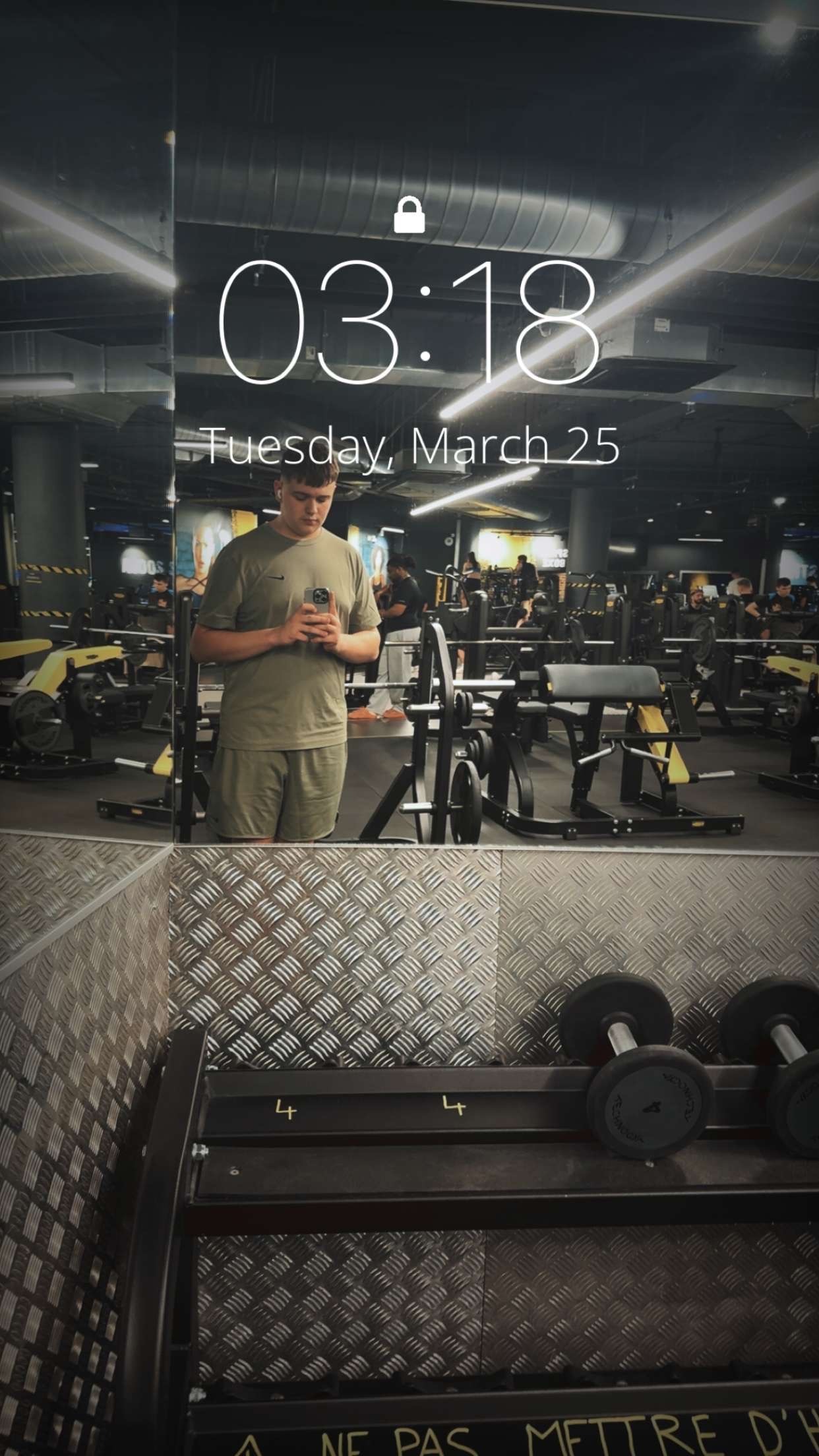 Profil de Dowson, 20 ans, Gay rencontre à Almens