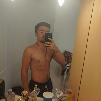 Profil de Cyran, 23 ans, Gay rencontre à Ernetschwil
