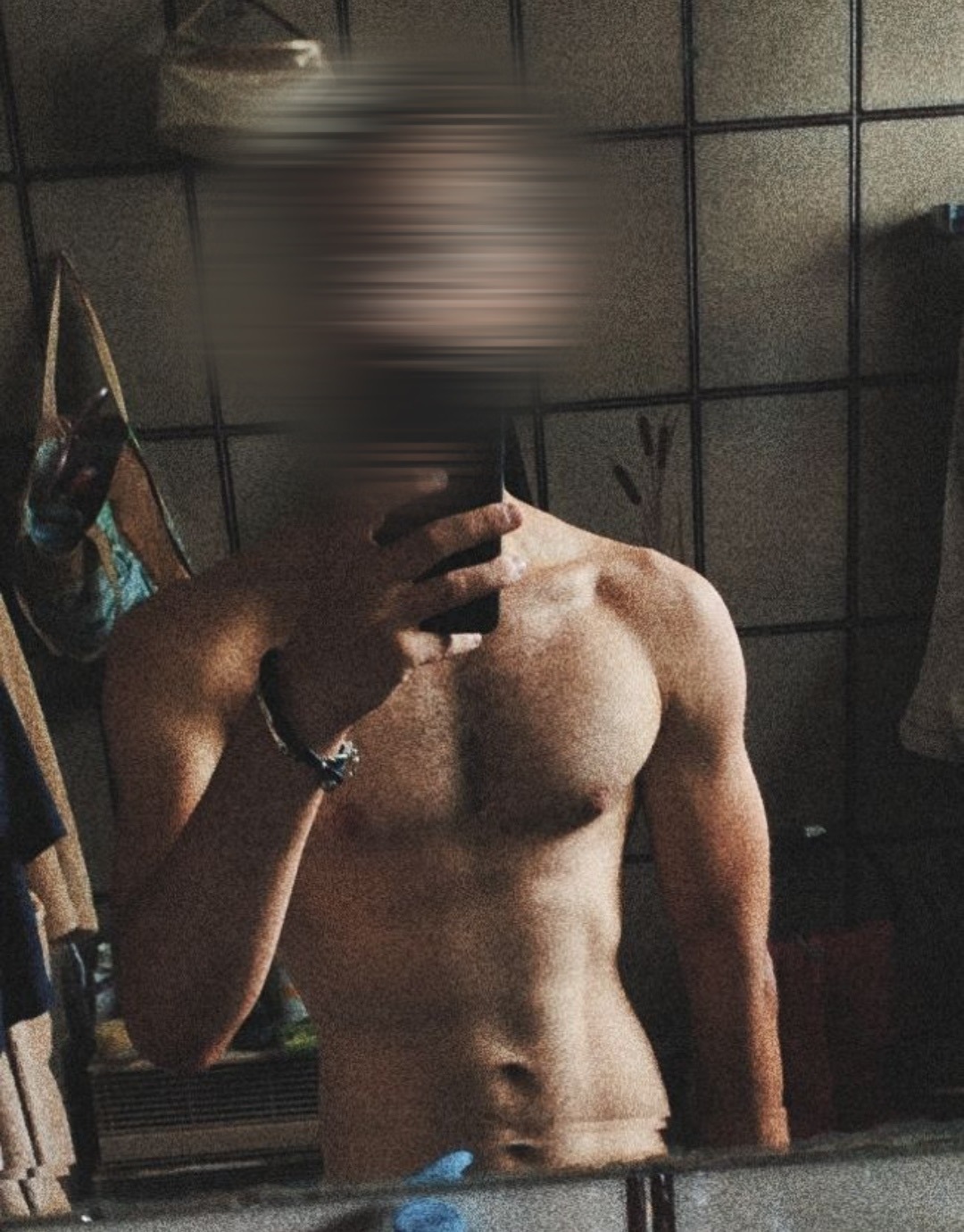Profil de Etane, 25 ans, Gay rencontre à Zizers